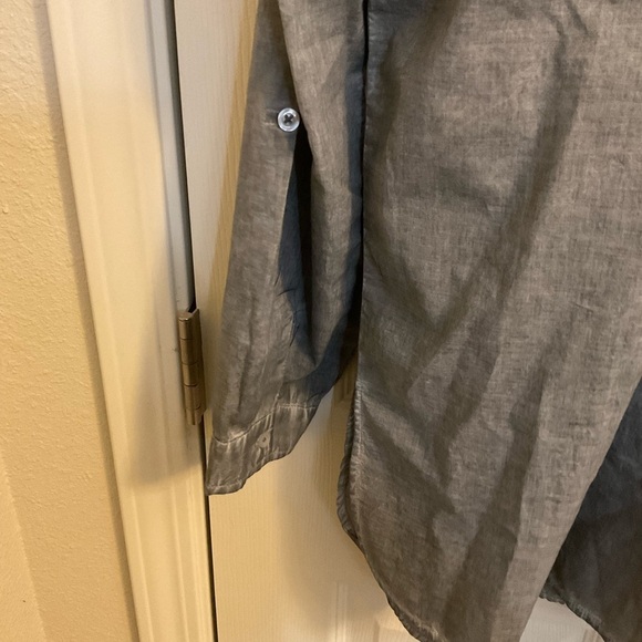 Chic connection women button blouse, size large nwt - Picture 3 of 10